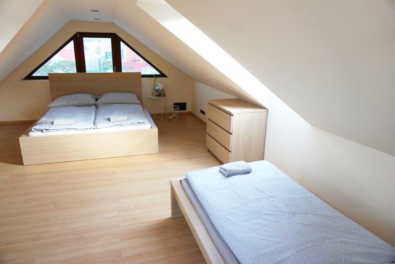 Rooftop Deluxe Apartment Prague Exterior photo